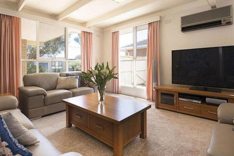 Seascape - Grafton Accommodation 2