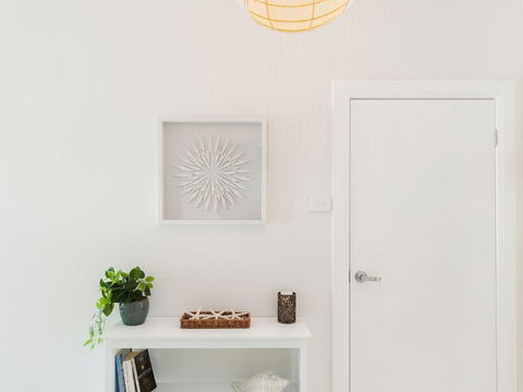 C A L M At Beautiful Shoal Bay - Grafton Accommodation 3