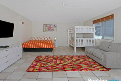 Seaside Escape At Jones Beach Swimming Pool - Grafton Accommodation 5