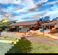 Hedge House- luxury space style location - Grafton Accommodation