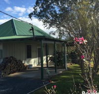 Old Schoolmasters Cottage on the Barrington River - Grafton Accommodation