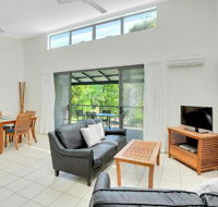 Baden 46 Rainbow Shores Walk To Beach Top Floor Air conditioned Unit Pools - Grafton Accommodation