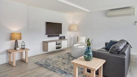 Salt 4 Getaway Luxury For 2 - Grafton Accommodation 3