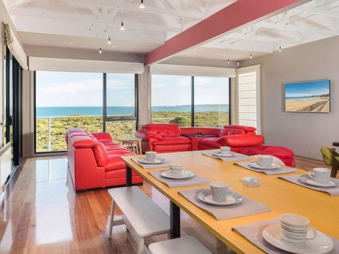 Amazing Views - Grafton Accommodation 3