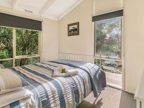 Hakea Bush Cabin - Grafton Accommodation 3