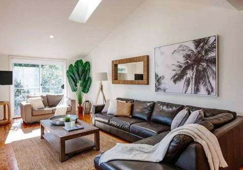 Seagrass House Modern North Avoca Oasis - Grafton Accommodation 0