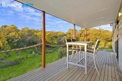 A One One Two At Island Beach - Grafton Accommodation 4
