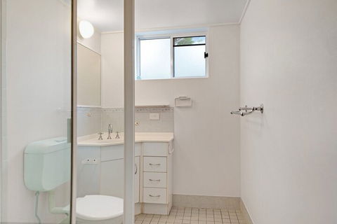 Listen TO THE Surf From Rickman Pde Woorim - Grafton Accommodation 3
