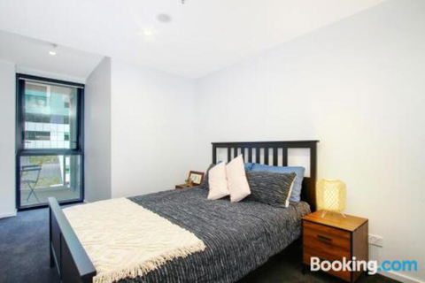 Cozy Homely Apartment CBR Central - Grafton Accommodation 3
