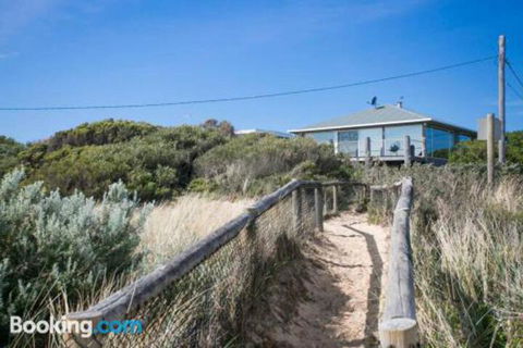 Anchor Beachfront Retreat - Grafton Accommodation 2