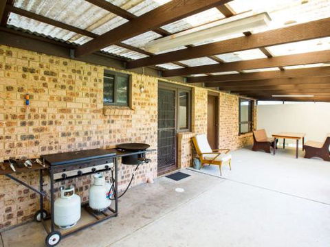 Fishermans Rest 4pm Check Out Sundays - Grafton Accommodation 6