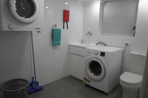 Almonta Apartments On The Water Front - Grafton Accommodation 4