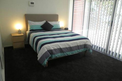 Almonta Apartments On The Water Front - Grafton Accommodation 3
