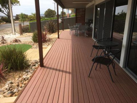 Almonta Apartments On The Water Front - Grafton Accommodation 1