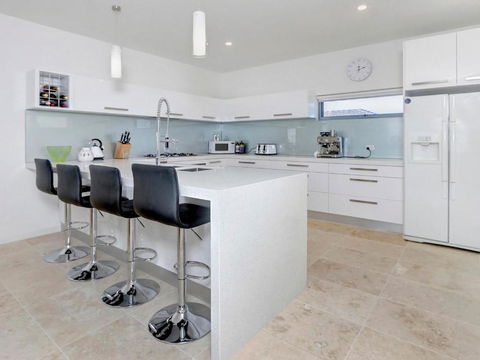 Rosalea By The Bay - Grafton Accommodation 4
