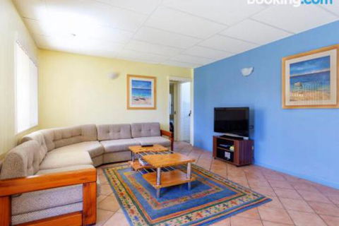 Perrumba Street Cottage - Grafton Accommodation 6