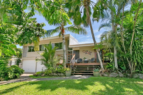 Vista Hillview Family Villa - Grafton Accommodation 5