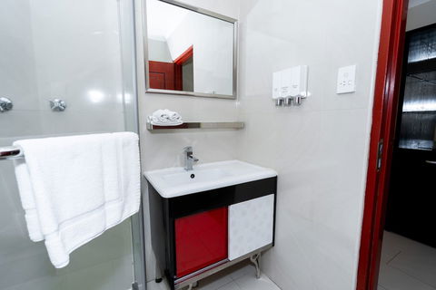 Ananda Wellness Retreat - Grafton Accommodation 6