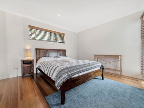 Drift Beach House - Grafton Accommodation 4