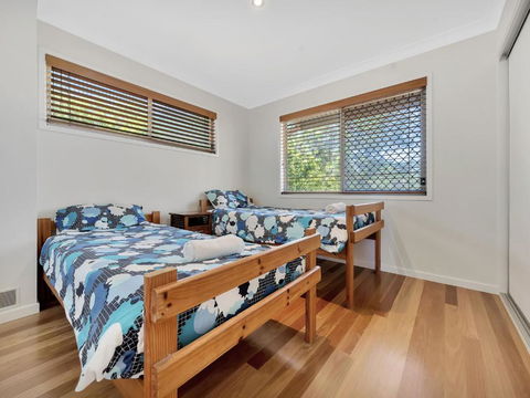 Drift Beach House - Grafton Accommodation 3