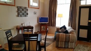 Strahan Holidays - Grafton Accommodation 1