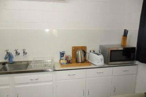 The Pickers Hut - Grafton Accommodation 6