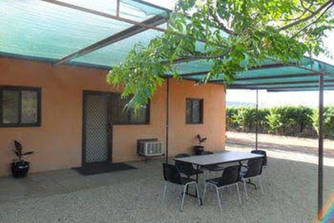 The Pickers Hut - Grafton Accommodation 2
