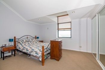 Spacious Apartment With Sea Views - Grafton Accommodation 1