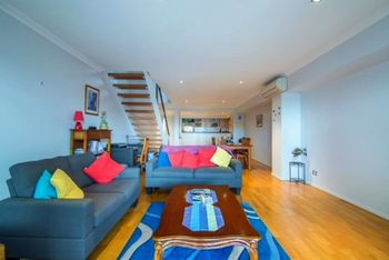 Spacious Apartment With Sea Views - Grafton Accommodation 4