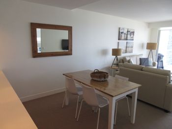 Eden - Grafton Accommodation 6