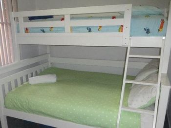 Lakeside Getaway - Grafton Accommodation 5