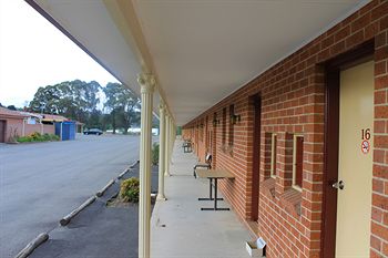 Colonial Motor Inn Lithgow - Grafton Accommodation 4