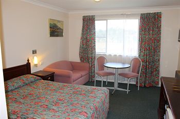 Colonial Motor Inn Lithgow - Grafton Accommodation 2