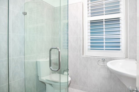 I Can View Woolloomooloo - Grafton Accommodation 4