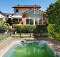 SYDNEY FAMILY HOME WITH POOL H344 - Grafton Accommodation