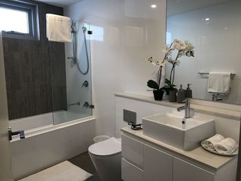 LUXURY 3 BEDROOM APARTMENT SYDNEY - Grafton Accommodation 4