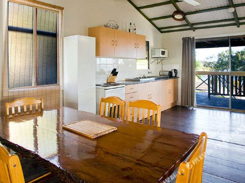 1770 Beach Accommodation Elliot Lodge - Grafton Accommodation 3