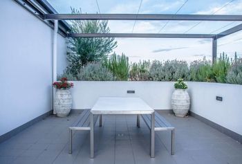 Vibrant City Pad - Grafton Accommodation 6