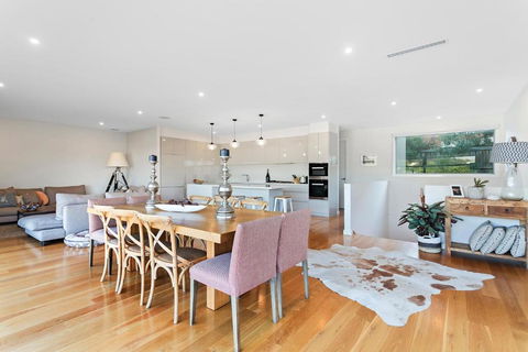 Azure Oasis - Grafton Accommodation 3
