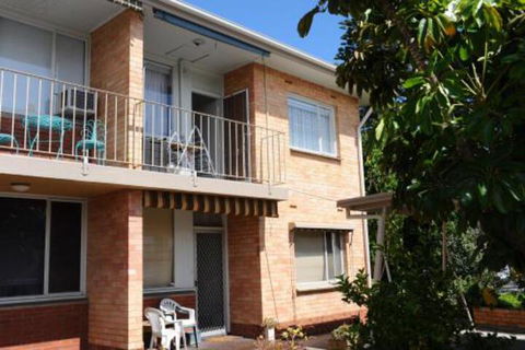 Glenelg Holiday Apartments The Broadway - Grafton Accommodation 5