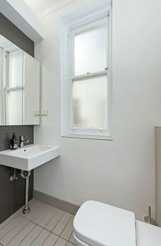 Spacious One Bedroom Heart Of Potts Point H333 - Grafton Accommodation 3