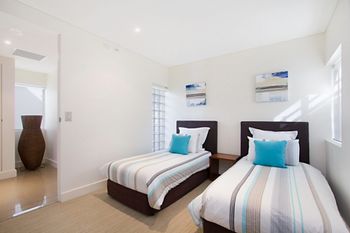 Cotton Beach Forty Four Roof Top - Grafton Accommodation 5