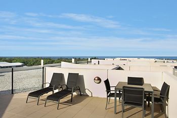 Cotton Beach Forty Four Roof Top - Grafton Accommodation 6