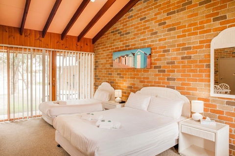 Crescent Head Resort & Conference Centre - Grafton Accommodation 5