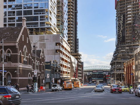 CHARLOTTE Manhatten Building Near Spencer St. & Southern Cross Station - Grafton Accommodation 5