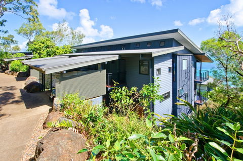 Shoreline 31 Renovated Upmarket 2 Bedrooms Ocean View Near Marina With Golf Buggy - Grafton Accommodation 0
