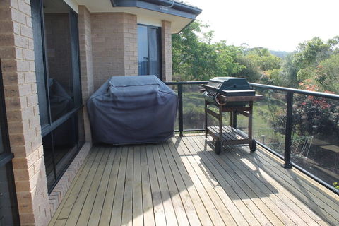 Luxury At Tallawang Malua Bay - Grafton Accommodation 2
