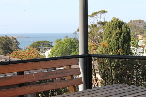 Luxury At Tallawang Malua Bay - Grafton Accommodation 3
