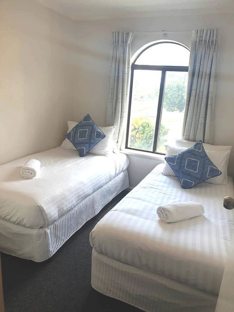 West Beach Lagoon 107 - Grafton Accommodation 4