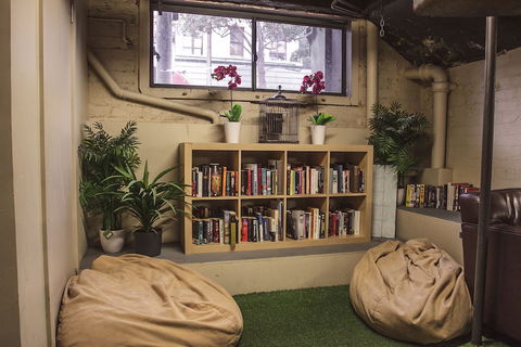 Mad Monkey Backpackers Bayswater - Grafton Accommodation 1